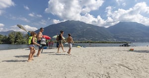 Familienangebot am Strand des Lago Maggiore