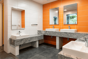 Sanitair kamperen met het gezin