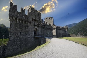 Schloss-von-Bellinzona-Montebello-(Copyright-by-Ticino-Tourism-Byline-swiss-image